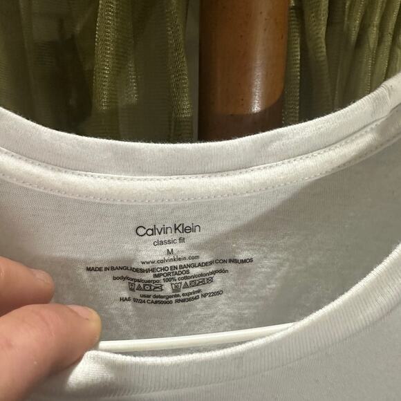 Calvin Klein Classic Fit White T-Shirt – Size M – Light Neckline Stains - Picture 2 of 4